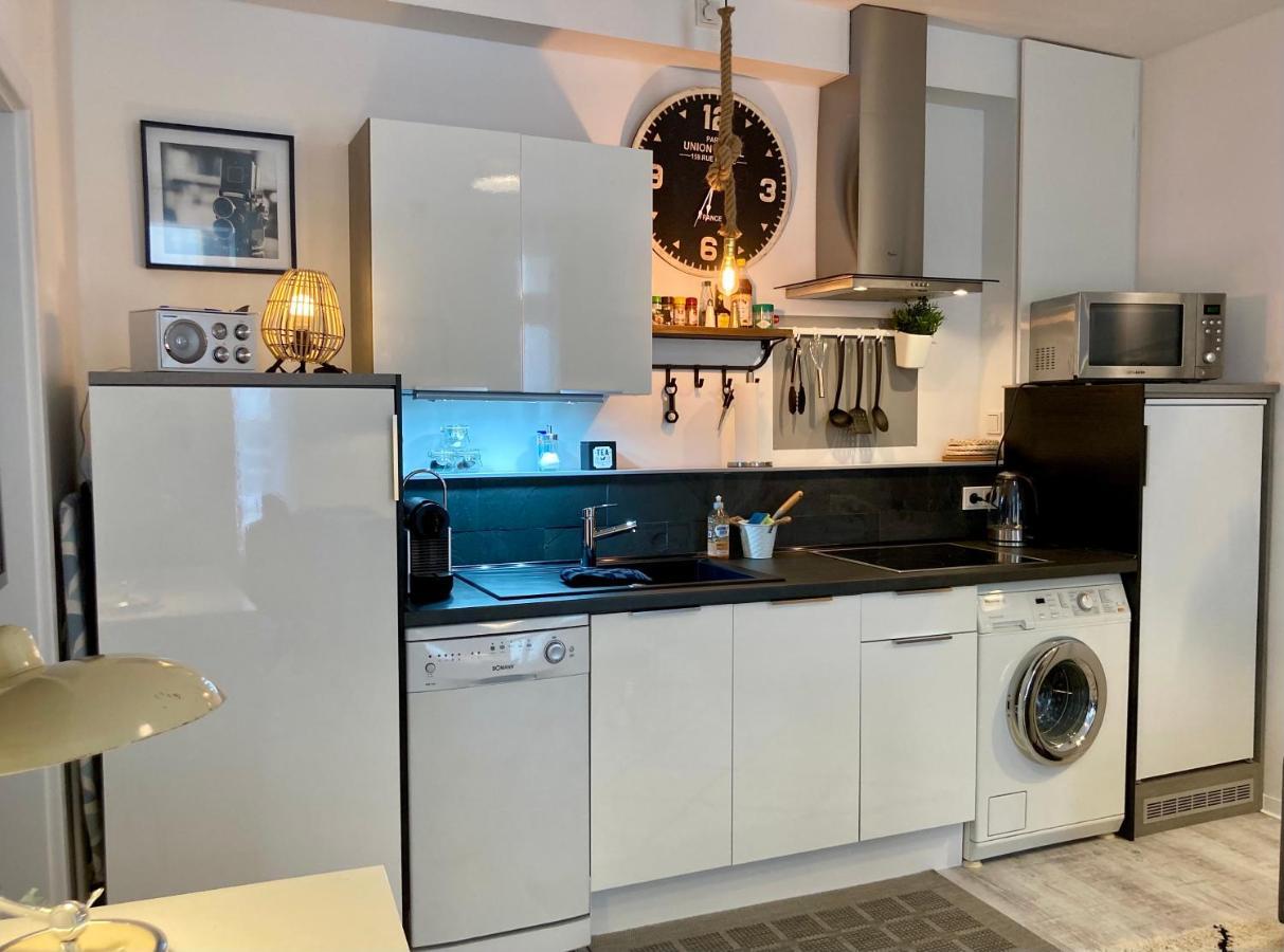 Living At Saarpartments - Adultsonly - Business & Holiday Homes With Kitchen For Long- And Short Term Stay, 3 Min To St Johanner Markt And Points Of Interest Саарбрюккен Экстерьер фото
